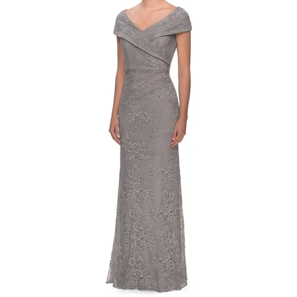 NWT La Femme Platinum Gray Portrait Neck Lace Gown size 6 - Picture 2 of 3